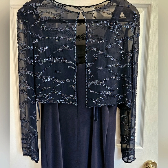 Beautiful Navy Mother of the Bride or Groom Dress with Sequined Top - Picture 2 of 7